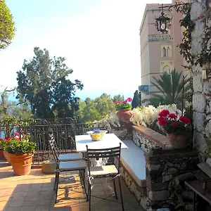 https://casa-oasi.taorminaitalyhotels.com